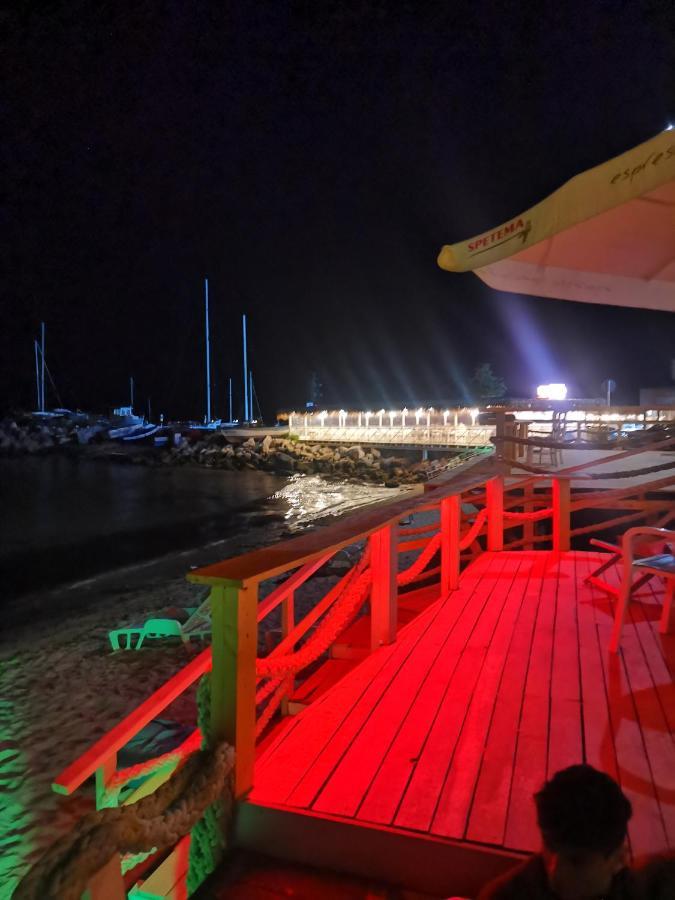 Luxury Apartment Amalfi 300 M From The Beach Varna Dış mekan fotoğraf