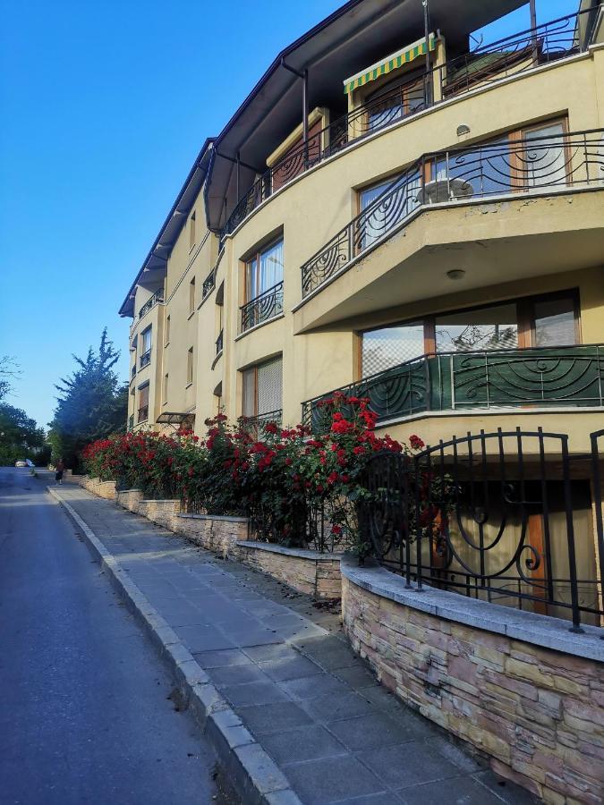 Luxury Apartment Amalfi 300 M From The Beach Varna Dış mekan fotoğraf